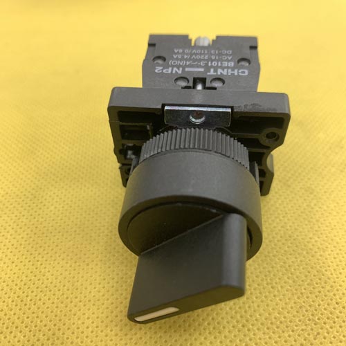 Công tắc xoay 2 vị trí tự trả